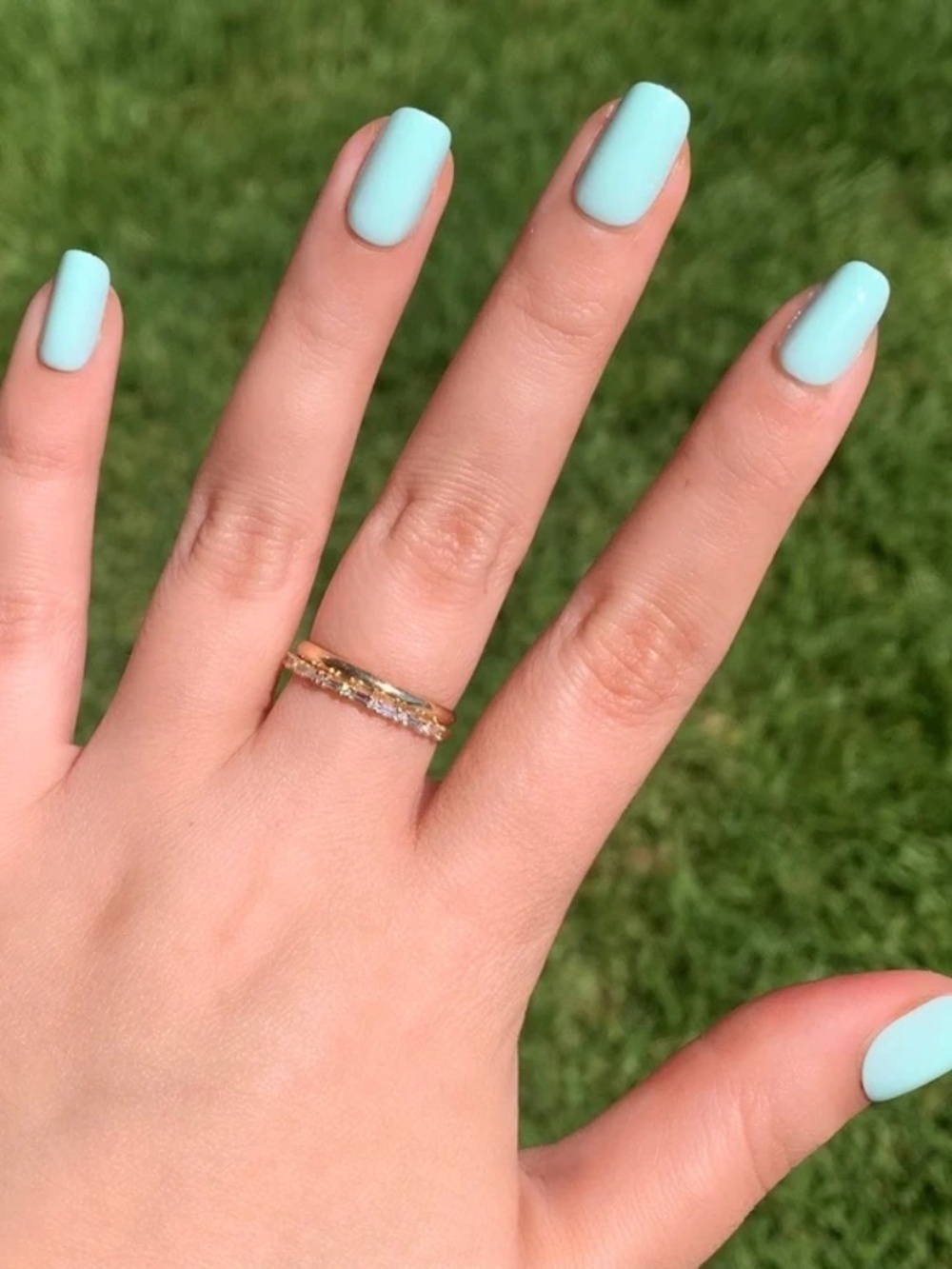 Olive & June Short Sleeping Bag Press On Nails